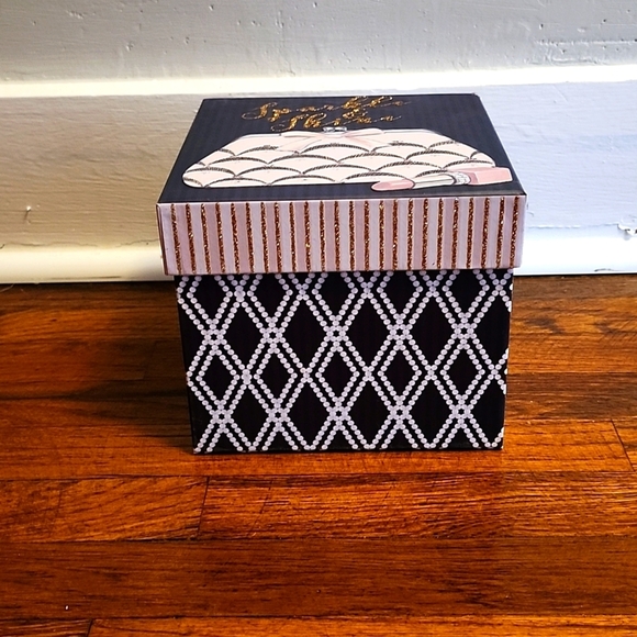 ⭐️Sparkle and Shine Decorative Box - Picture 4 of 4